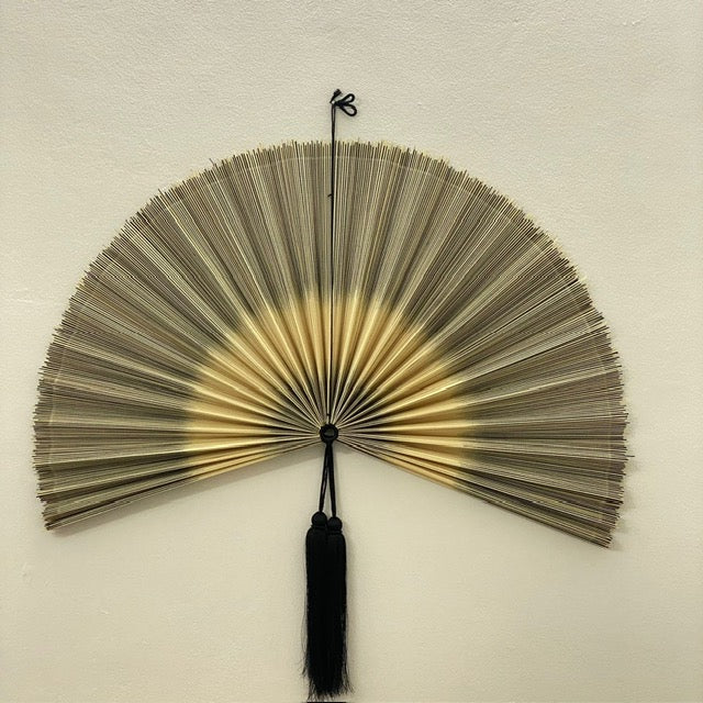 SENSU, HANDGJORD BAMBUSVÄGGFLÄKT - SVART NATURMIX