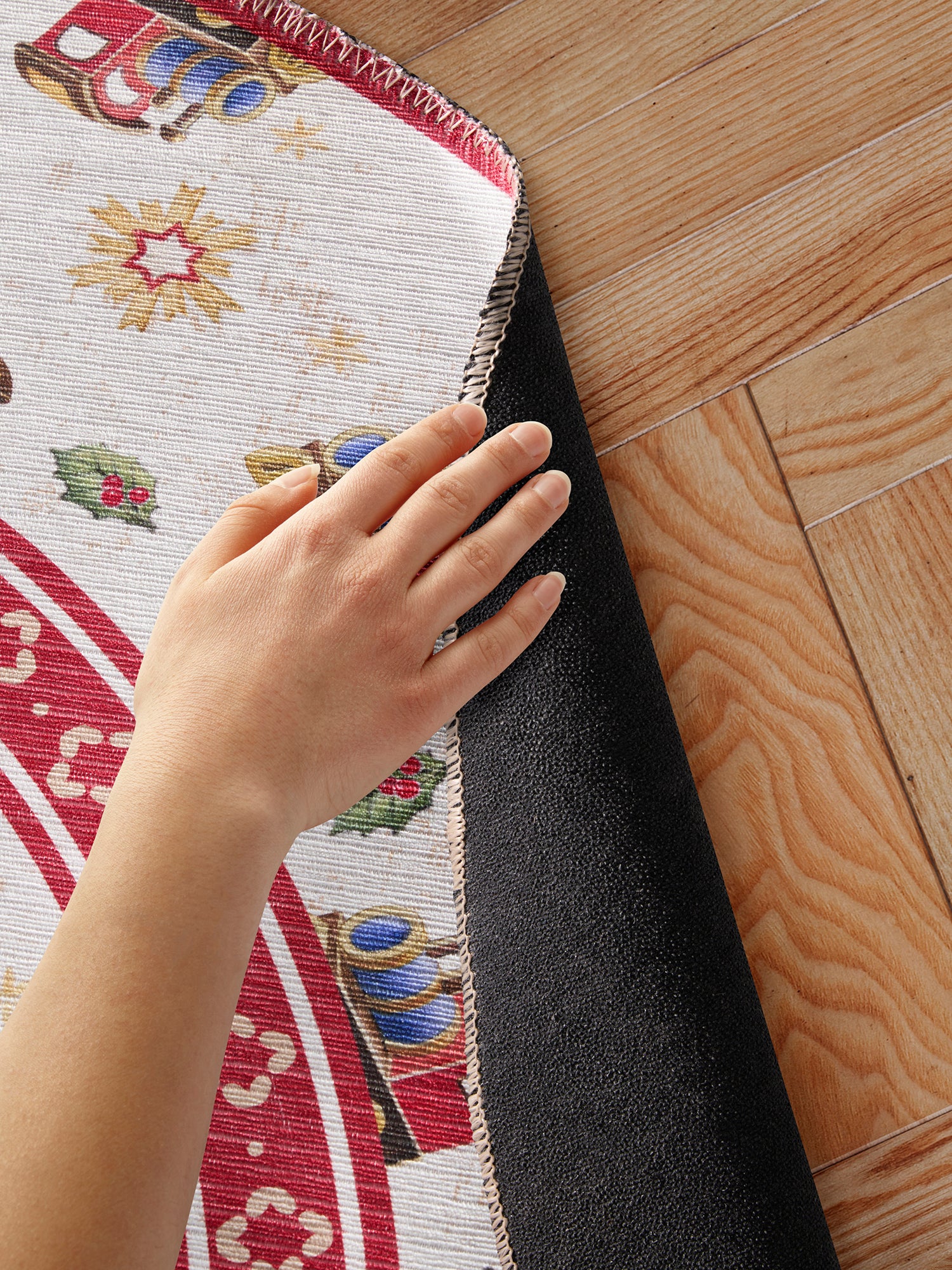 VILLEROY &amp; BOCH TOY'S DELIGHT LIMITED EDITION JULMATTA, JULTÅG CRÈME-RÖD