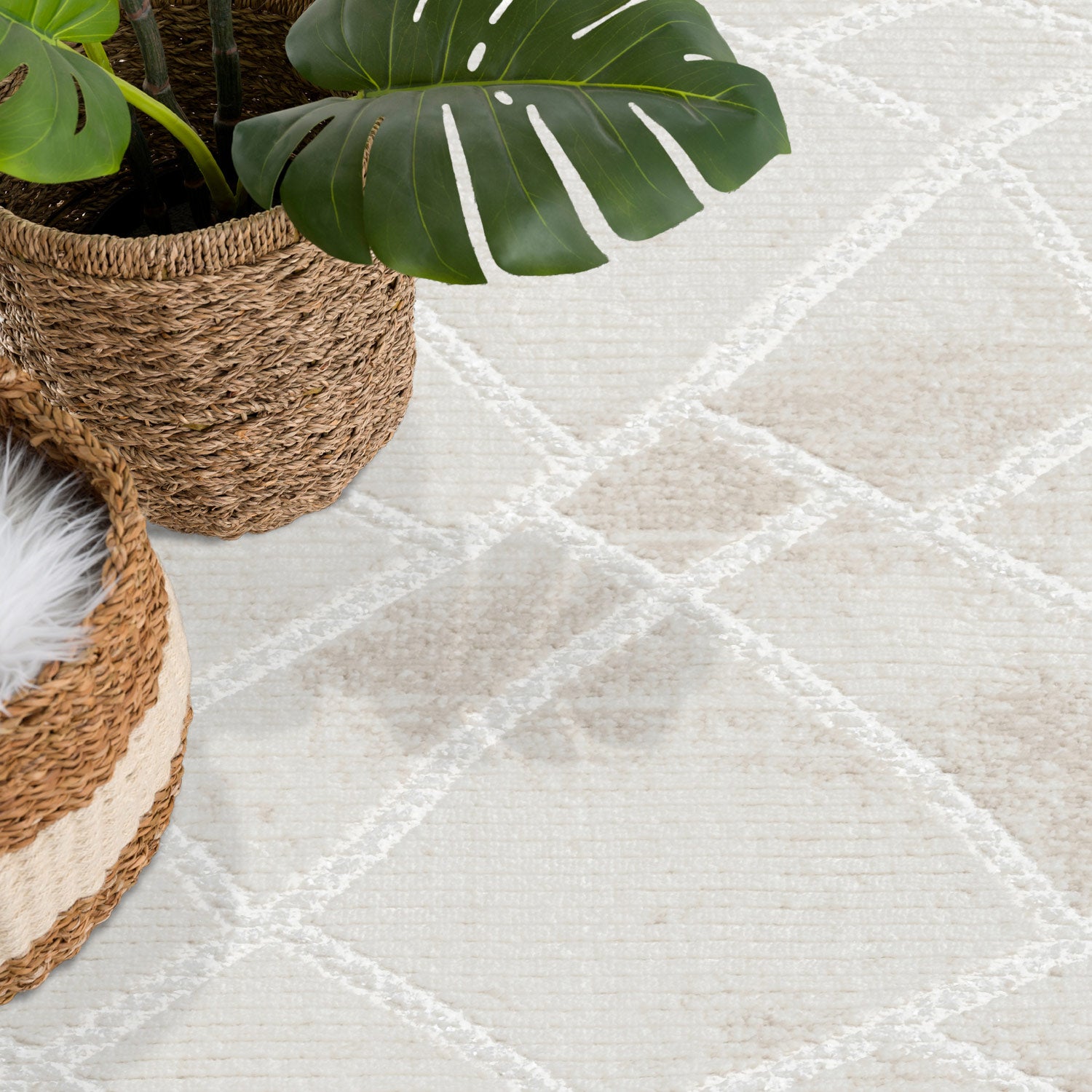 ANTIK MODERN MATTA, KRÄMFÄRGAD 215