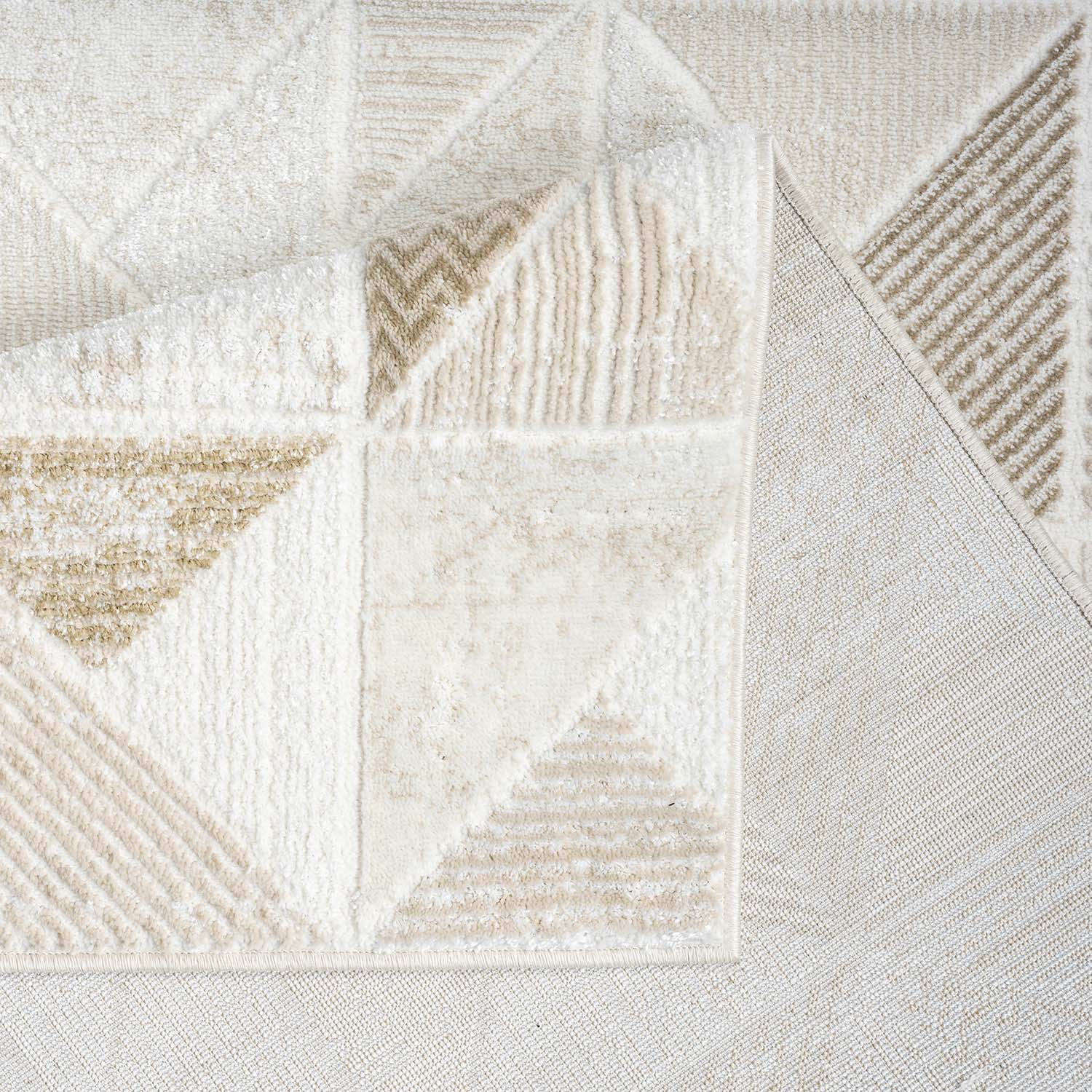 ANTIK MODERN MATTA, KRÄMFÄRGAD 231