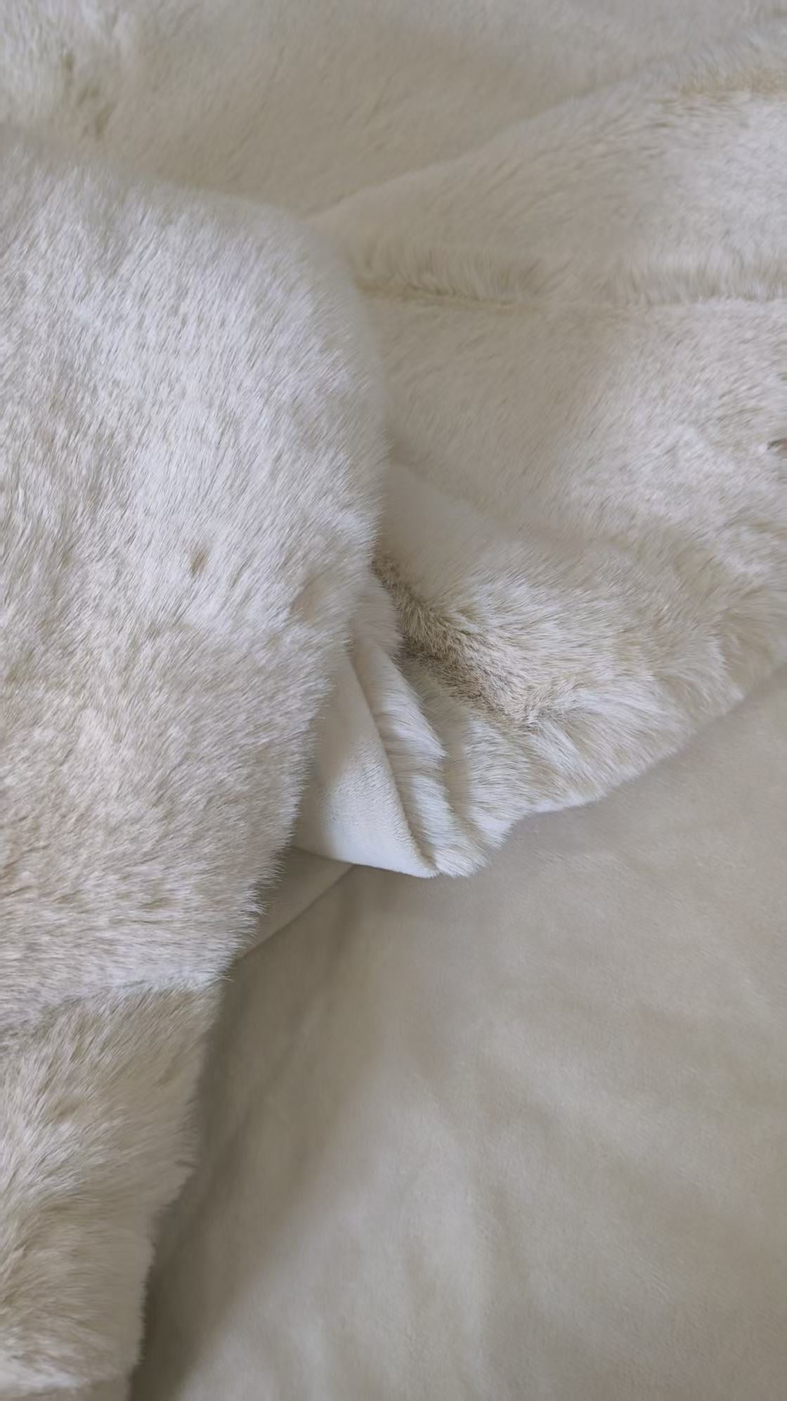 MJUK PÄLSRUTA, LJUSBEIGE