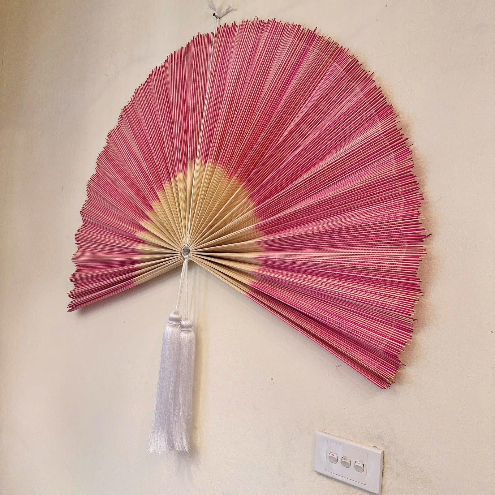 SENSU, HANDGJORD BAMBUSVÄGGFLÄKT - SVART NATURMIX