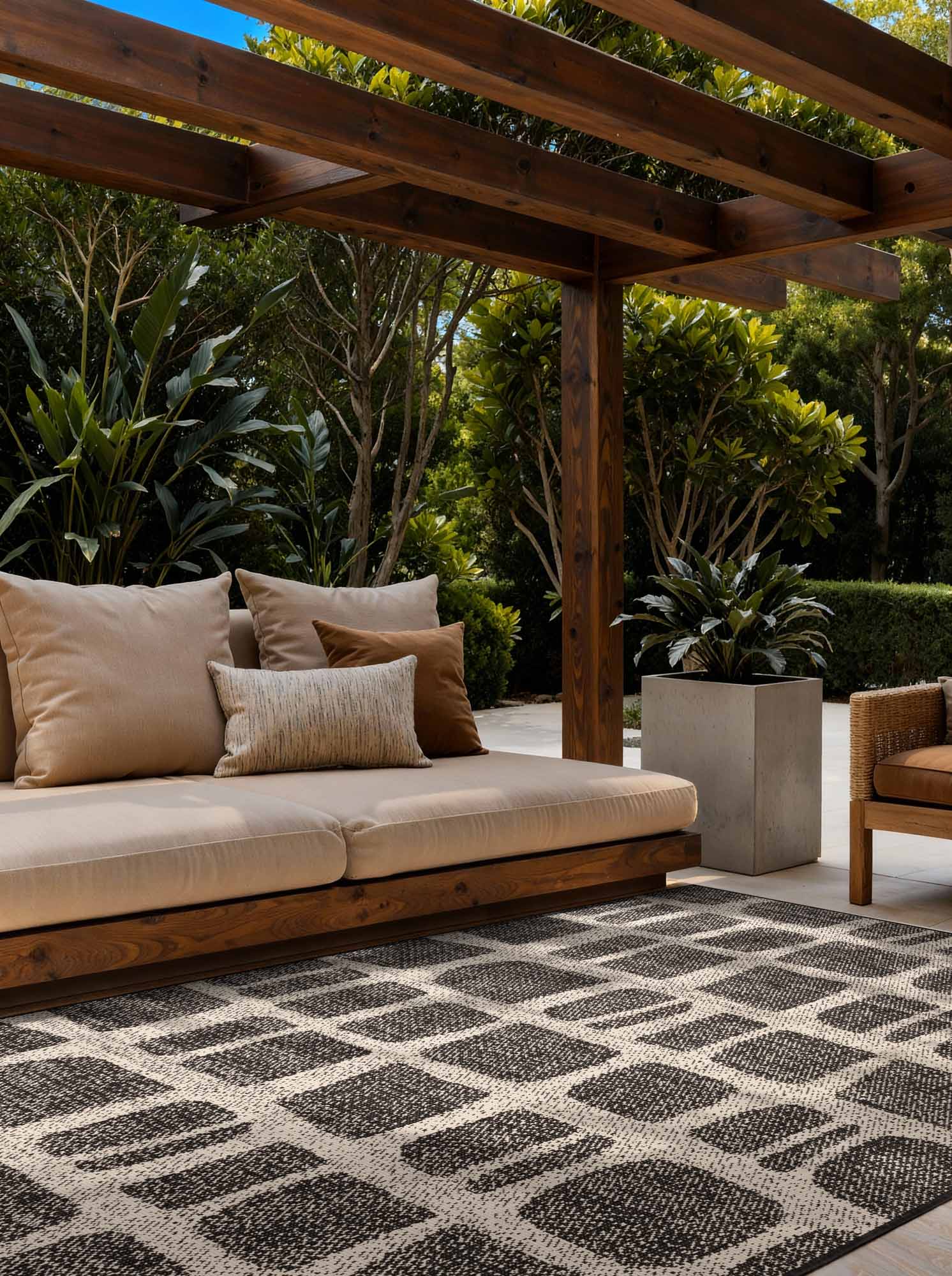 TED BAKER HARINGEY PLATTVÄVD MATTA, RUSKIN SVART VIT