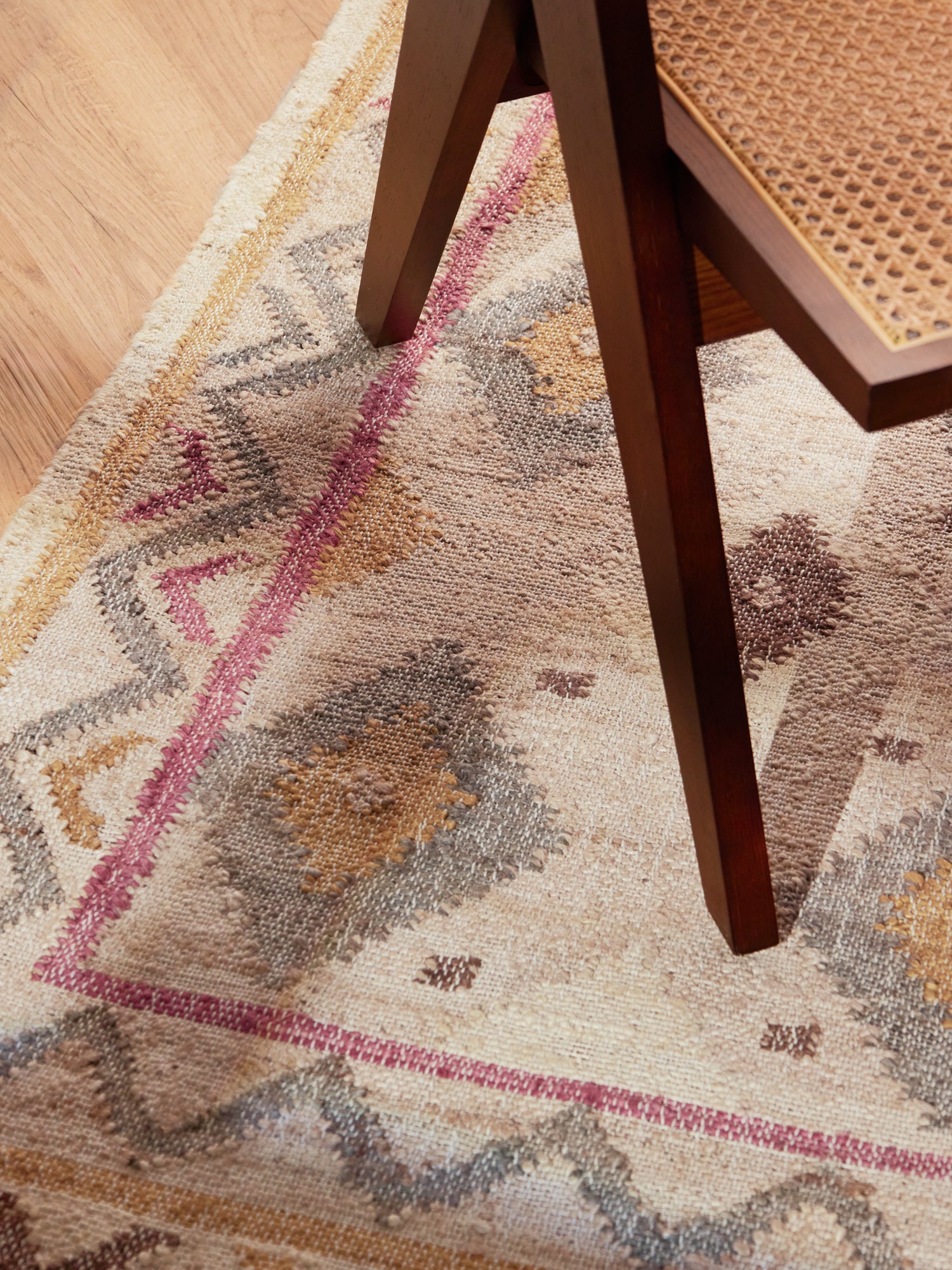 ROYA AFGHAN HANDWOVEN KELIM-MATTA, 106261 CREAM-MULTI