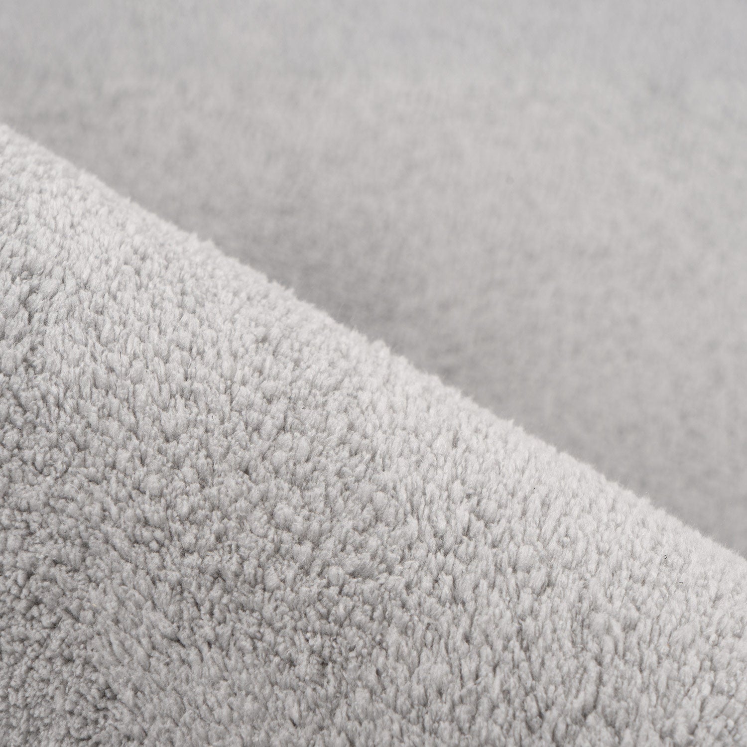 ALMA MODERN TVÄTTBAR MATTA, 200 SILVER