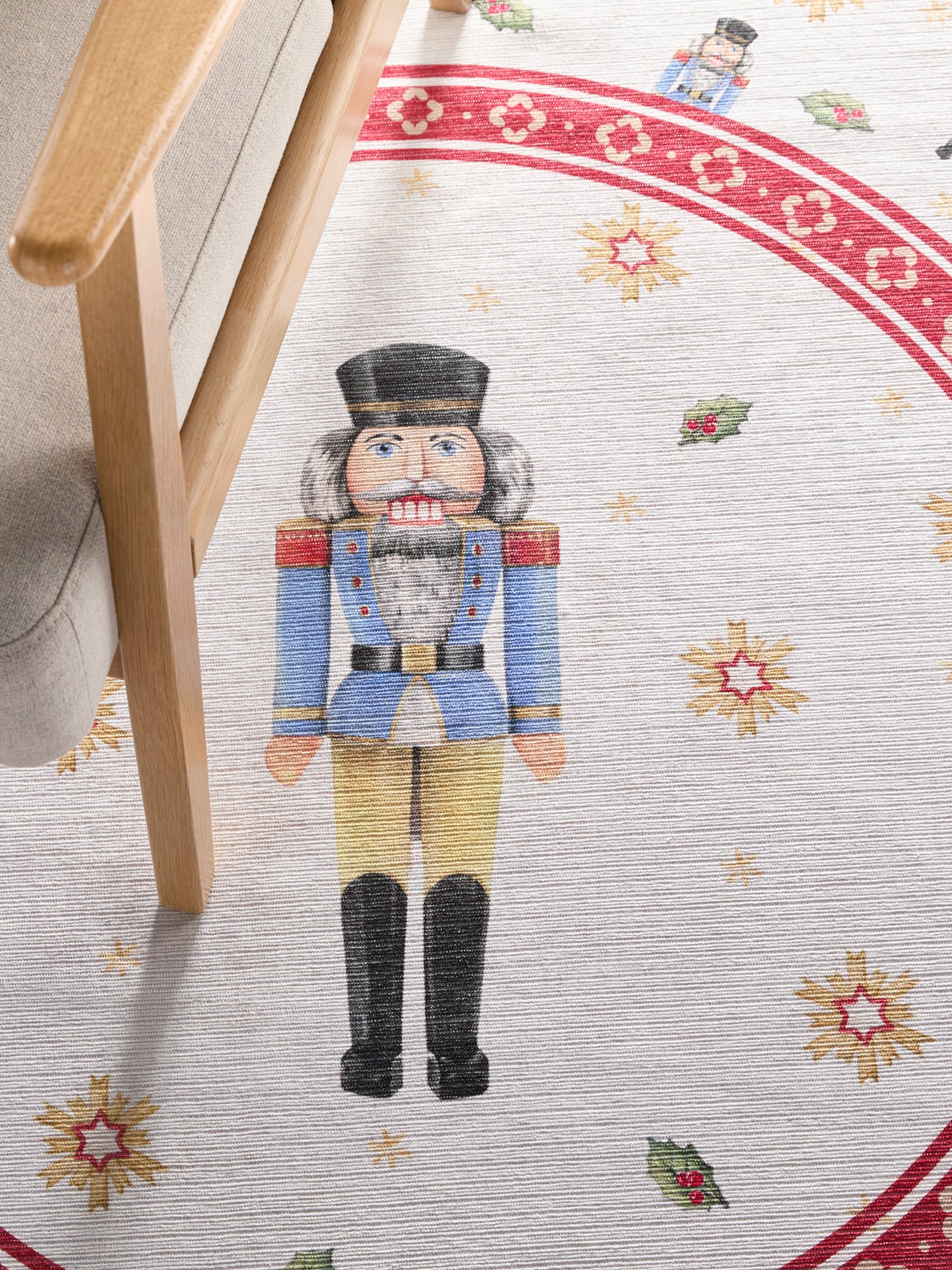 VILLEROY &amp; BOCH TOY'S DELIGHT LIMITED EDITION JULMATTA, NÖTKNÄPPARE CRÈME-RÖD