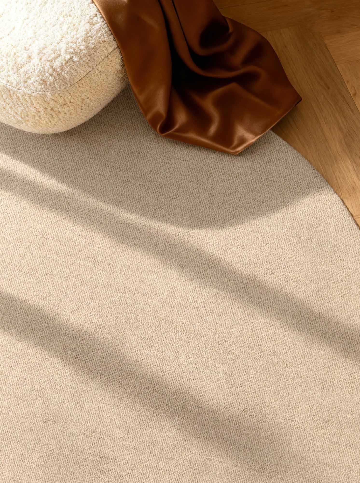 ELLE DECORATION PURISTIC FIN BOUCLE ULLMATTA, KNUTAR NATURLIG LJUSBEIGE