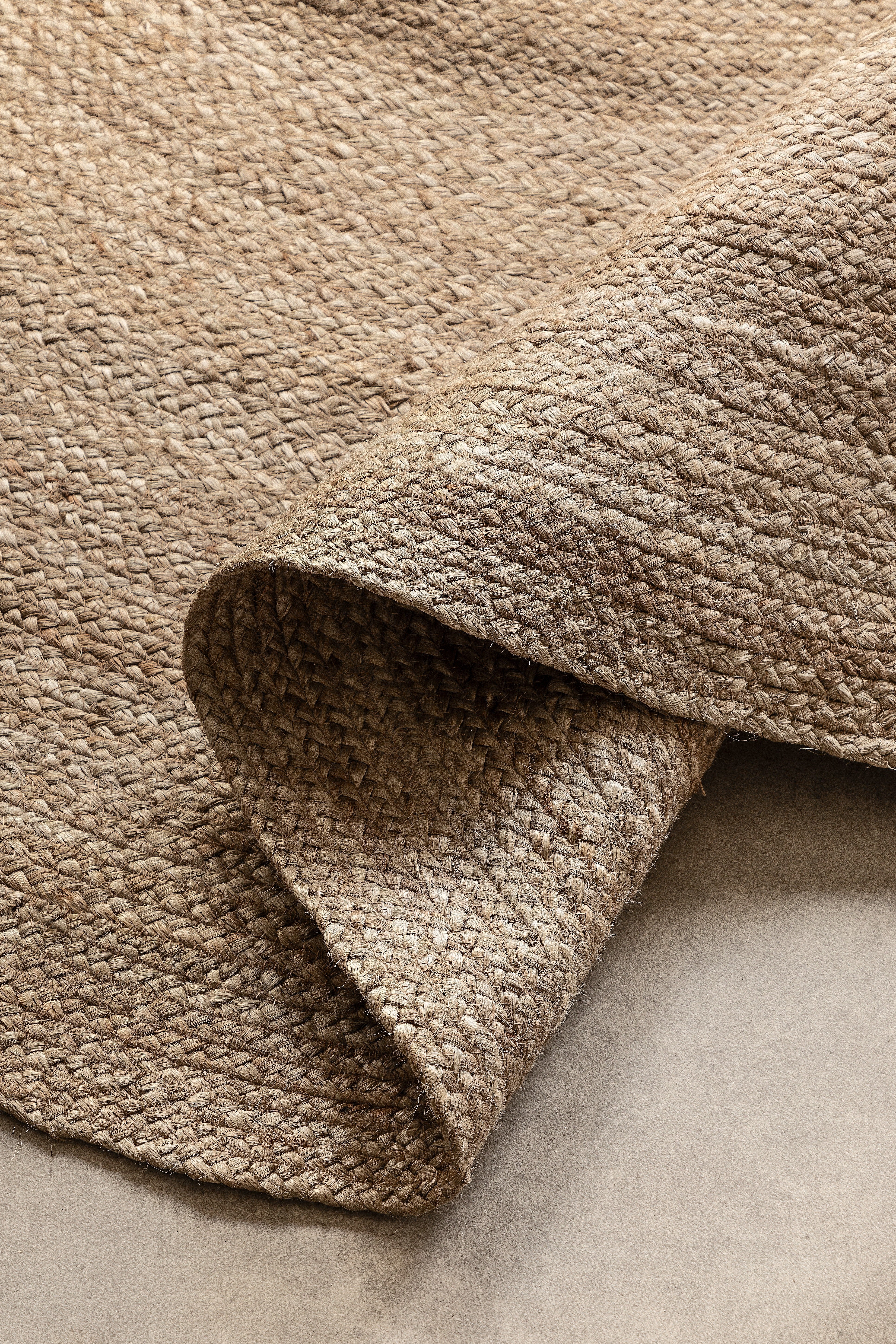 FLÄTAD JUTEMATTA, NATURLIG GRÅBRUN 106006