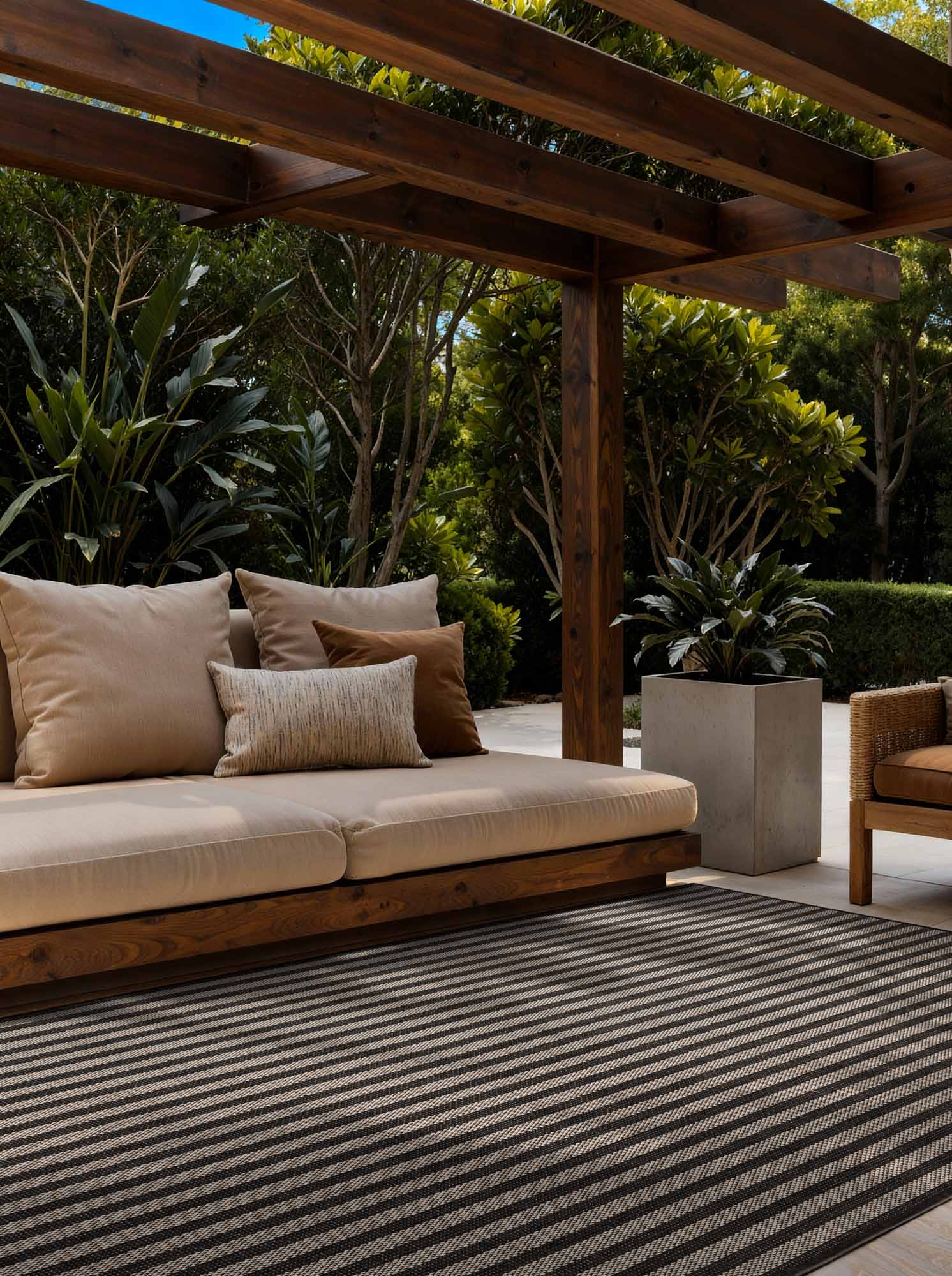 TED BAKER HARINGEY PLATTVÄVD MATTA, LINLEY SVART VIT