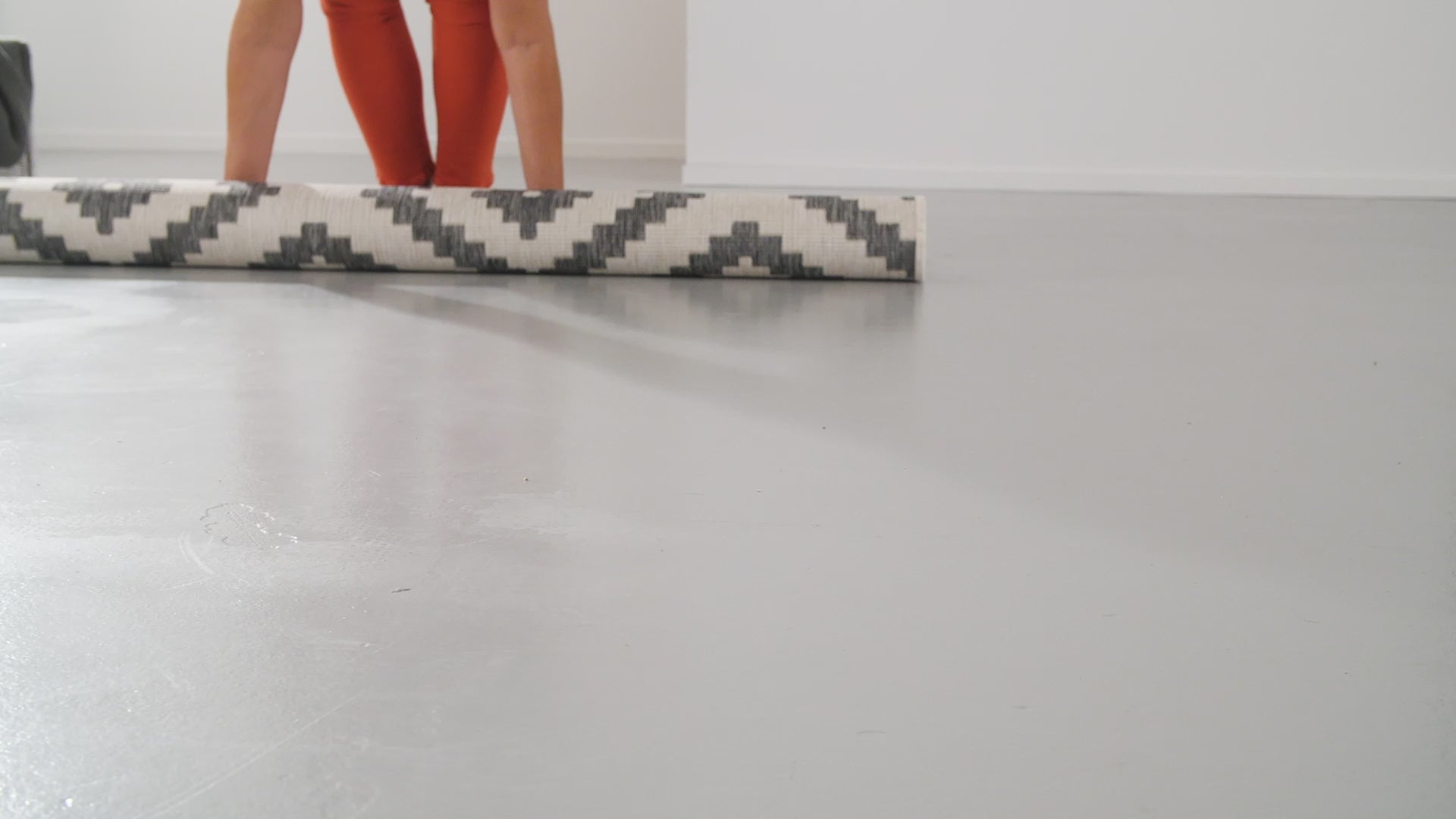 Ladda video: DUBBELMATTA, GRÅ-KRÄMFÄRGAD 103132